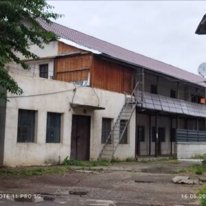 Cladire industriala- atelier tamplarie situat in loc. Roznov, str. Roznovanu, nr. 112, jud. Neamt