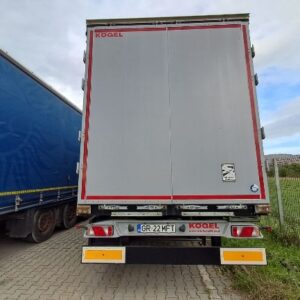 Semiremorcă  KÖGEL SN24, cu numar de inmatriculare GR-22-MFT